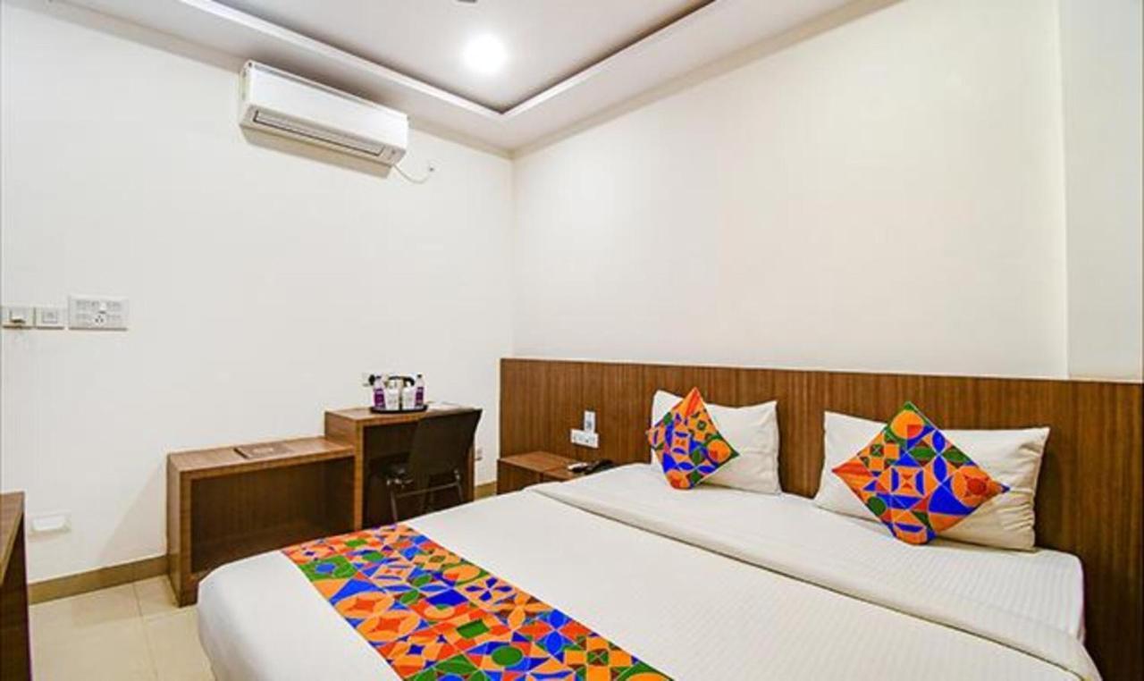Fabhotel Kzar Select - 2Km From Park Street Kolkata Ngoại thất bức ảnh