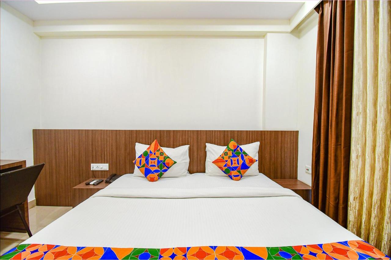 Fabhotel Kzar Select - 2Km From Park Street Kolkata Ngoại thất bức ảnh