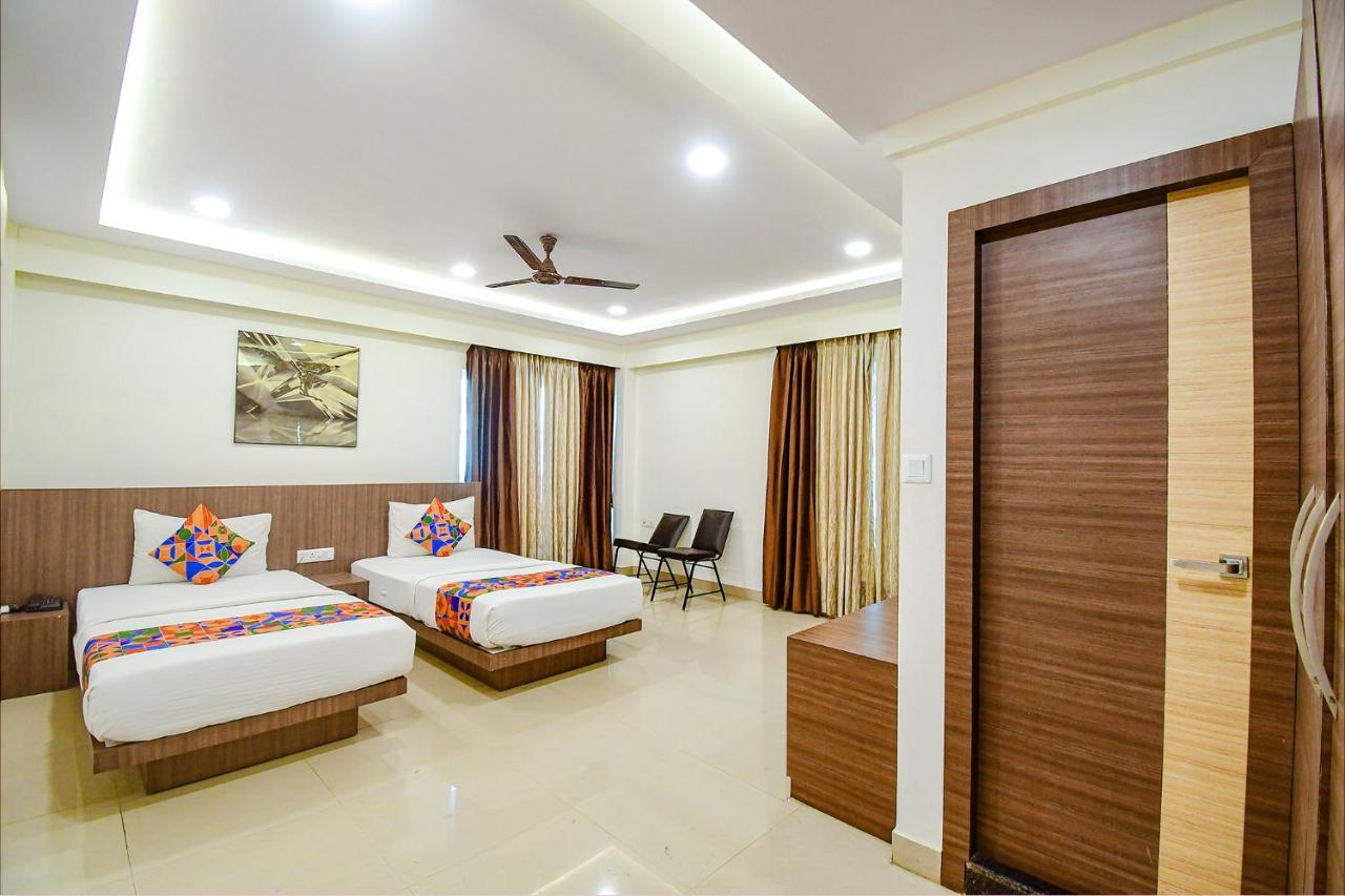 Fabhotel Kzar Select - 2Km From Park Street Kolkata Ngoại thất bức ảnh